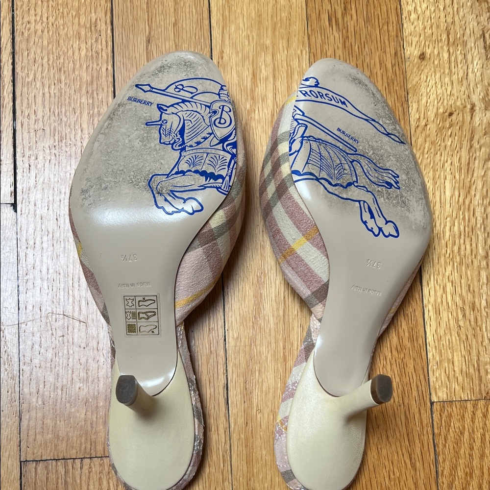 Burberry Teacup Check Mews Heeled Sandals - Picture 3 of 8